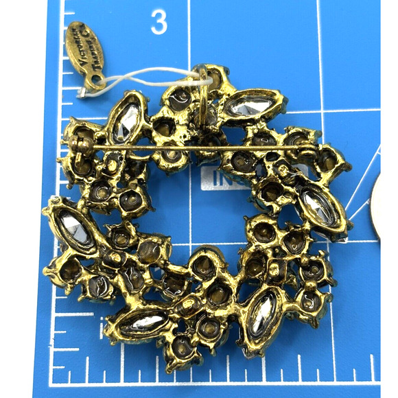 Victorian Trading Company Brooch Wreath Clear Red J1-3017 - Picture 7 of 10